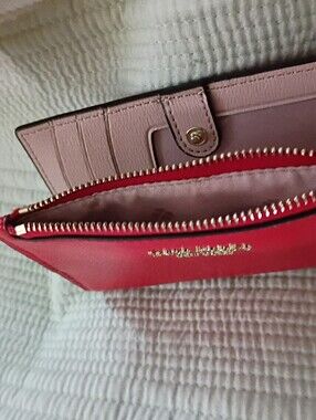 Kate Spade Red Leather Zip Wallet W Slips For Cc And I D